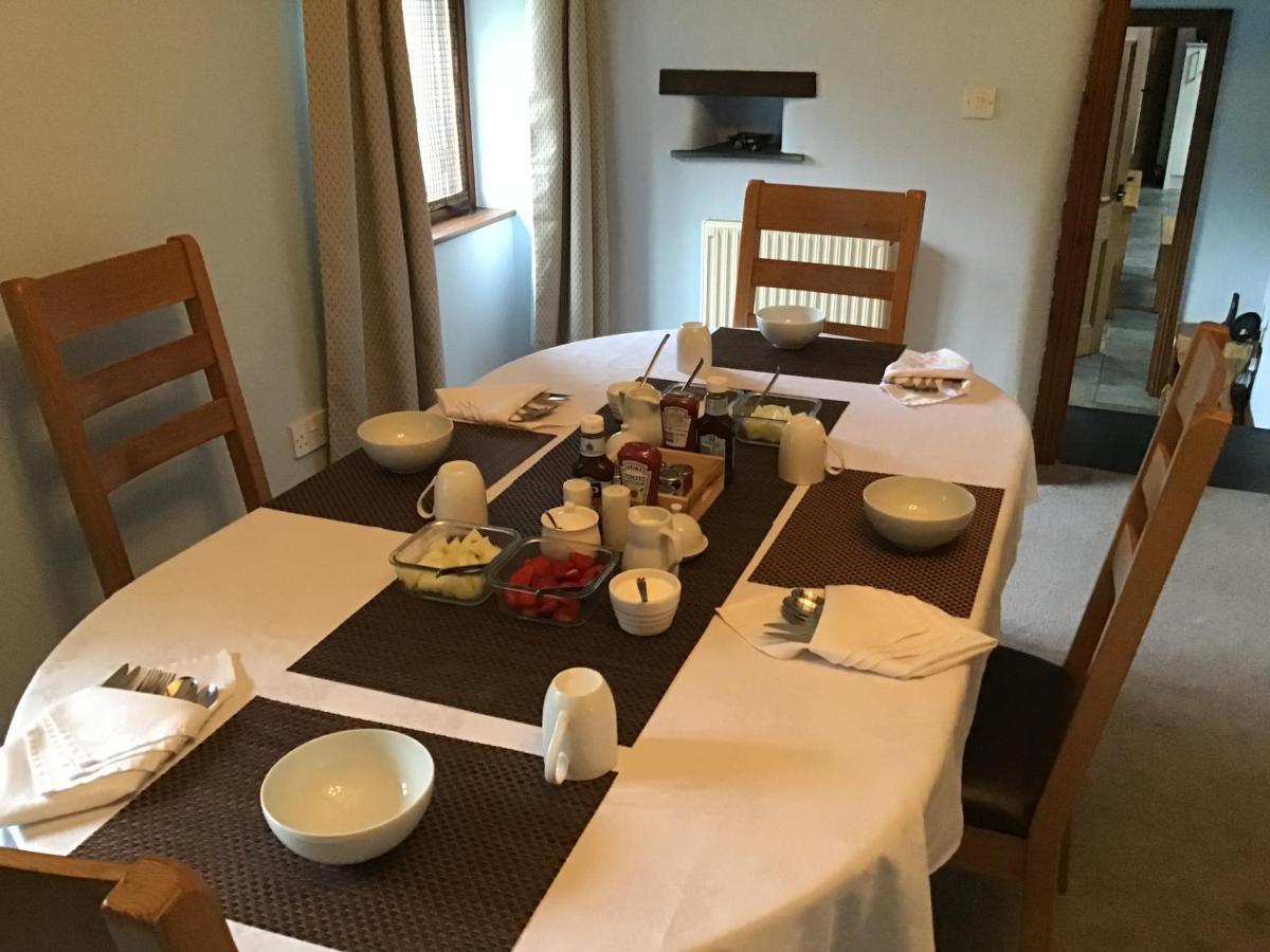 Owletts Barn B&B 보드민 외부 사진
